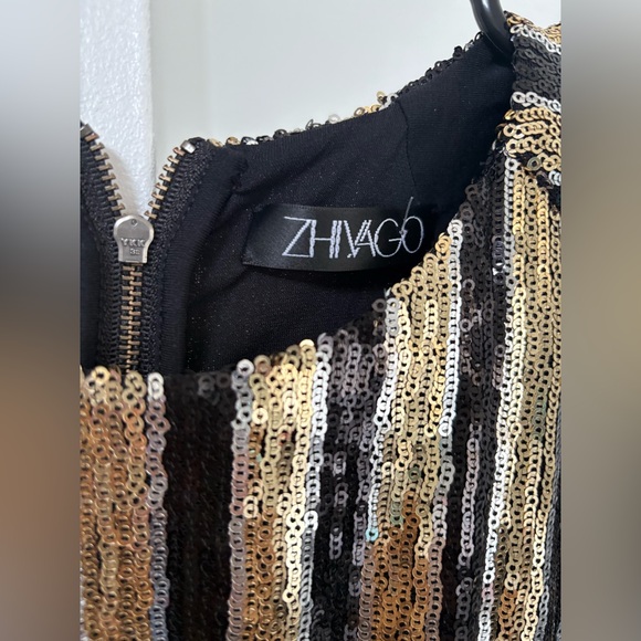 ZHIVAGO Black and Gold Striped Sequin Long Dress Size 6/ M - Picture 4 of 5